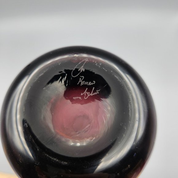 Caithness “Romeo and Juliet” etched amethyst glass vase - Picture 7 of 10